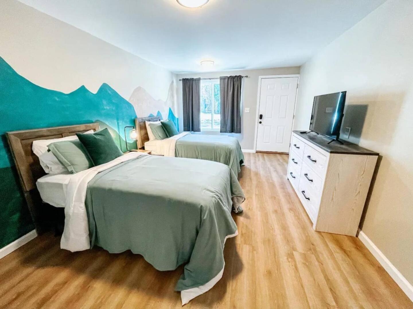 Mountain Family Twin Room Townsend Exterior photo