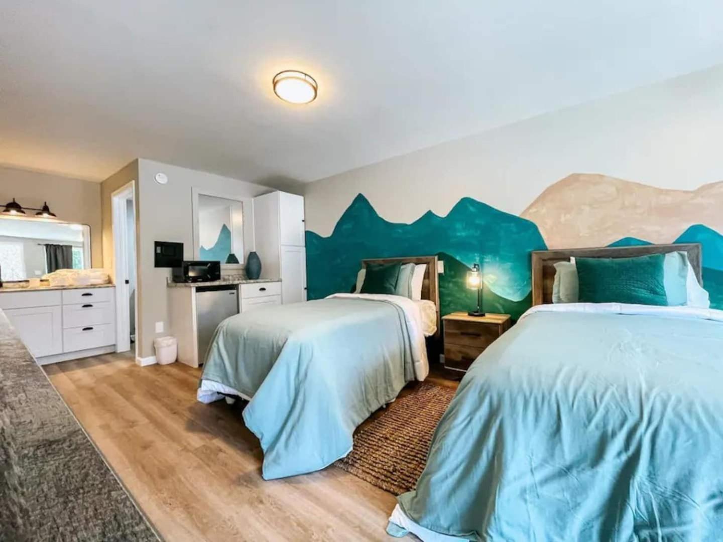 Mountain Family Twin Room Townsend Exterior photo